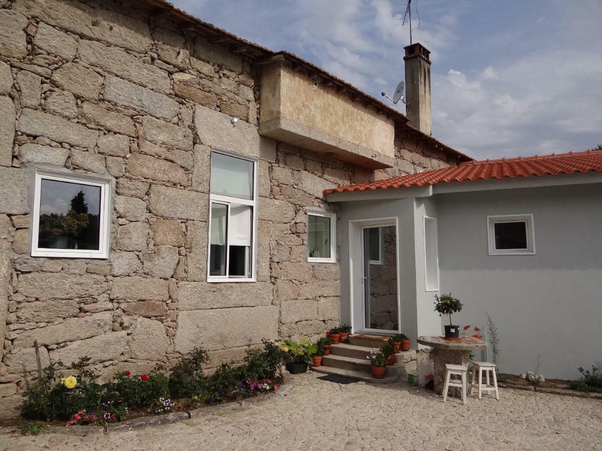 Hostal Museu Casa Aleixo Sernancelhe Exterior foto